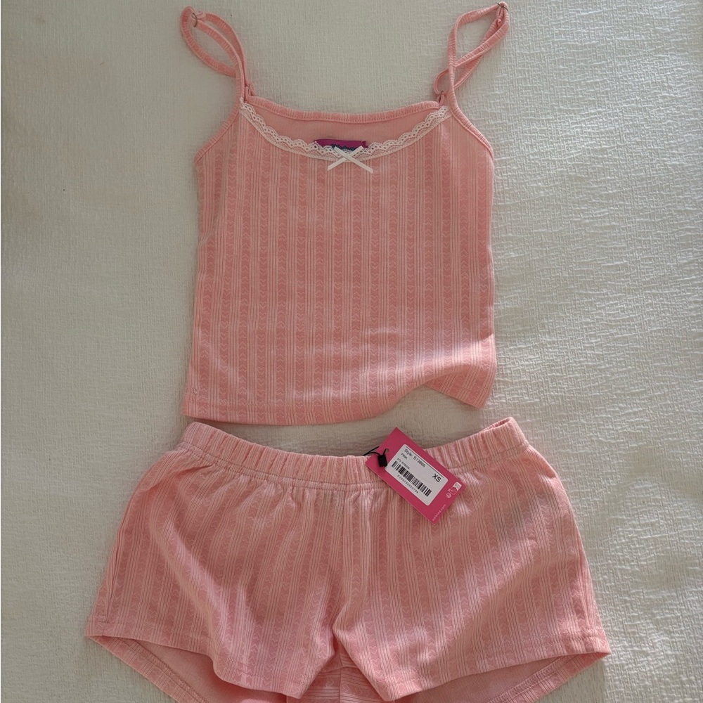 Edikted Irene Pontelle top and shorts